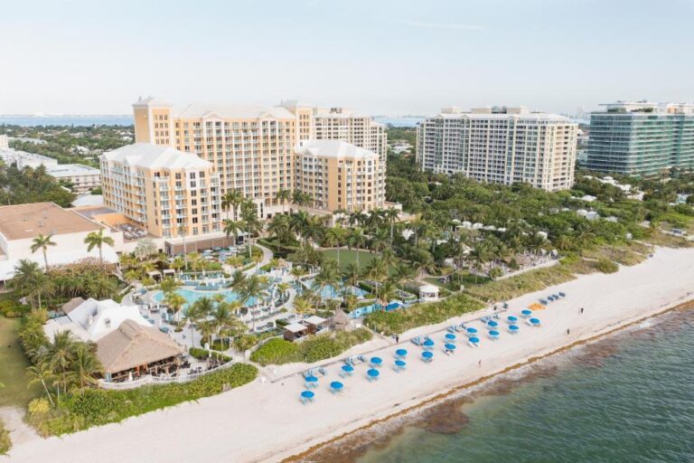 miami-business-resorts