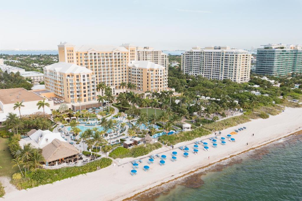 miami-business-resorts